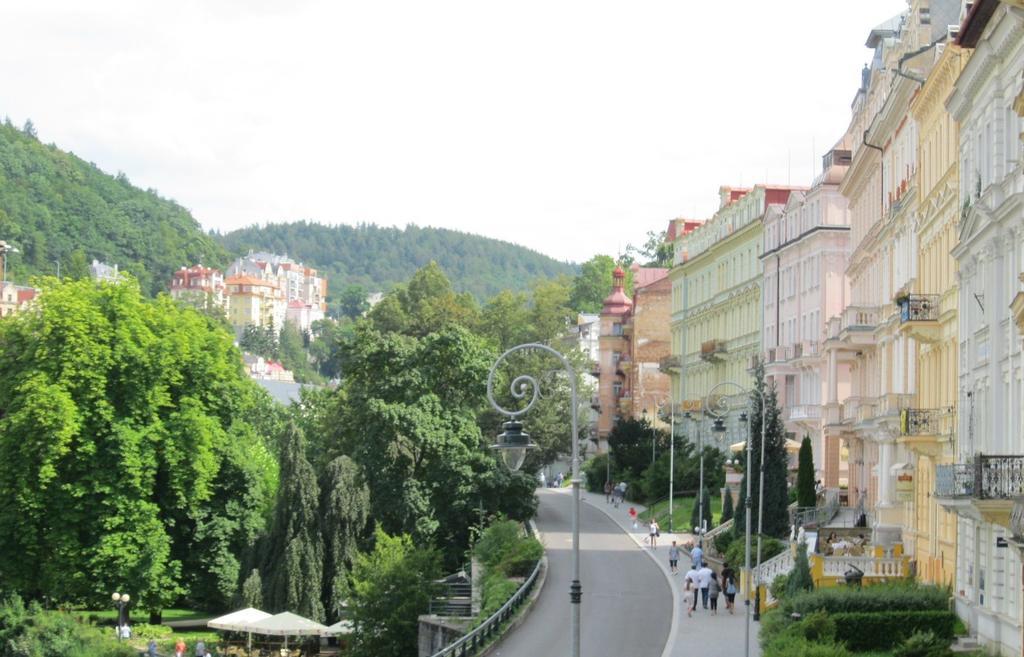 Appartement Zahradni à Karlovy Vary Chambre photo